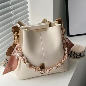 New Fashion Women's Shoulder Bag Large Capacity Ribbon Chain Bucket Bag Crossbody Bag Daily Commuting